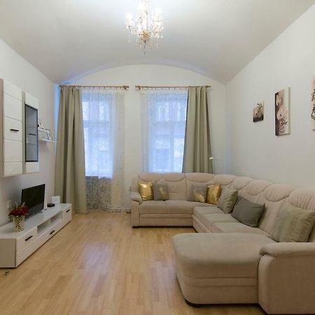 Spacious Apartment Near Wenceslas Square Praha Eksteriør bilde