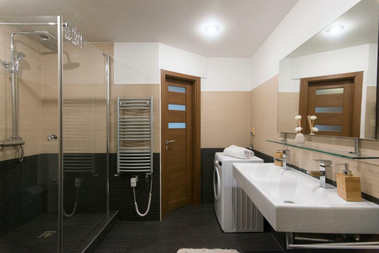 Spacious Apartment Near Wenceslas Square Praha Eksteriør bilde