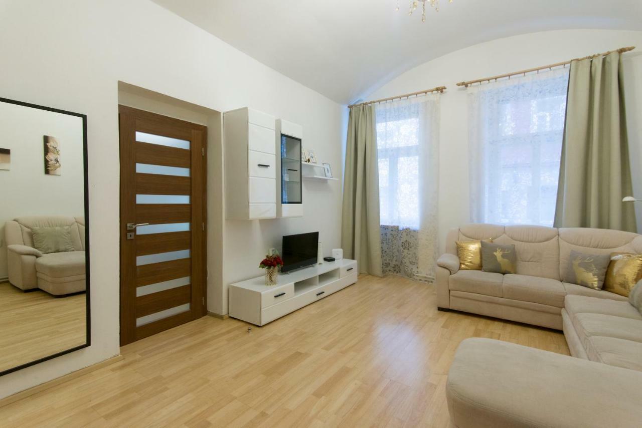 Spacious Apartment Near Wenceslas Square Praha Eksteriør bilde